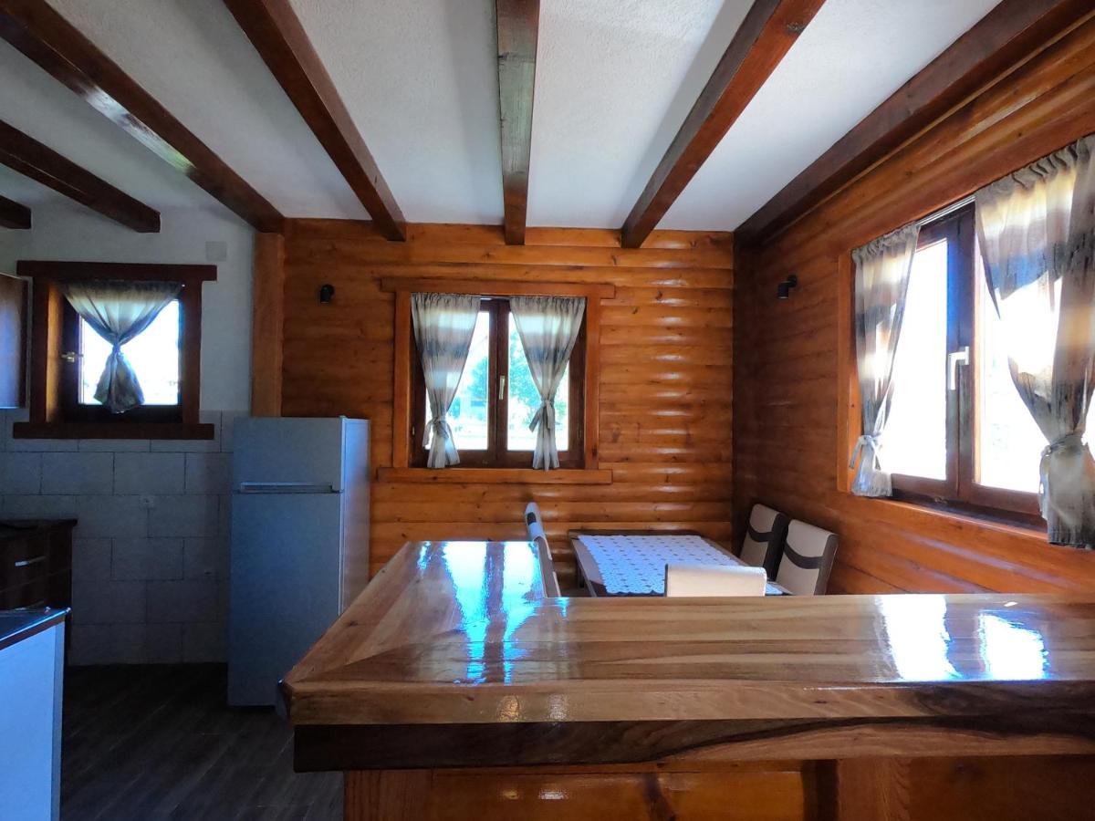 Guest House Tara ชาเบลียค ภายนอก รูปภาพ